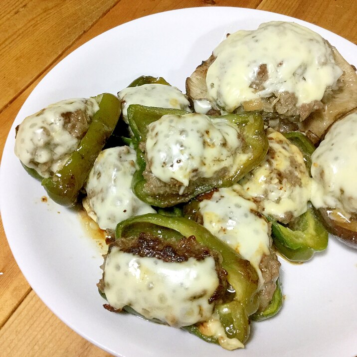 ピーマンのチーズ肉詰め レシピ 作り方 By Kuram0n 楽天レシピ